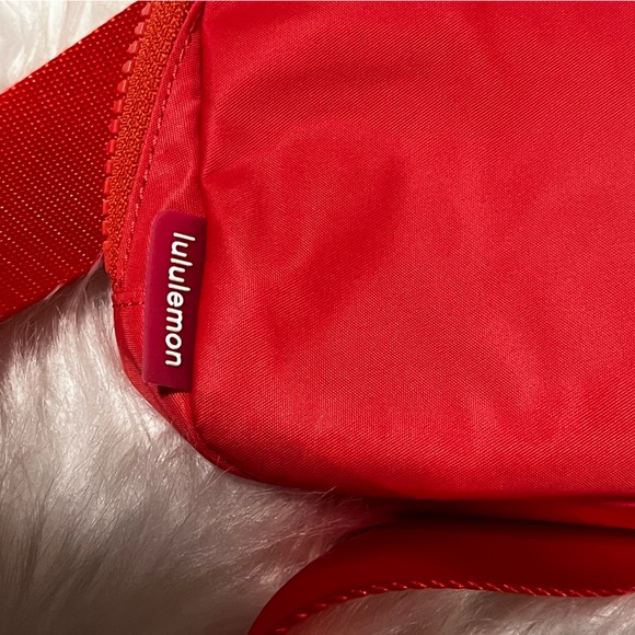 Lululemon Everywhere Belt Bag | Pale Raspberry - Picture 5 of 5